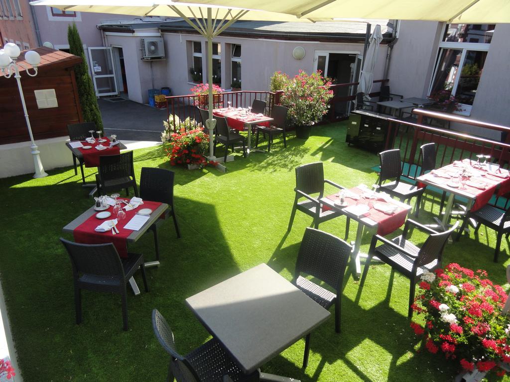 Hotel Restaurant Le Moschenross Тан Екстериор снимка